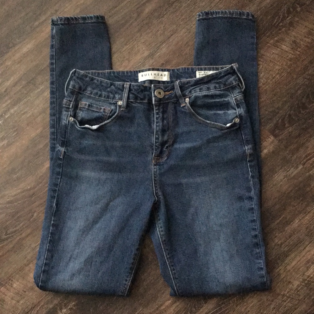 Bullhead High Rise Skinniest Size 7